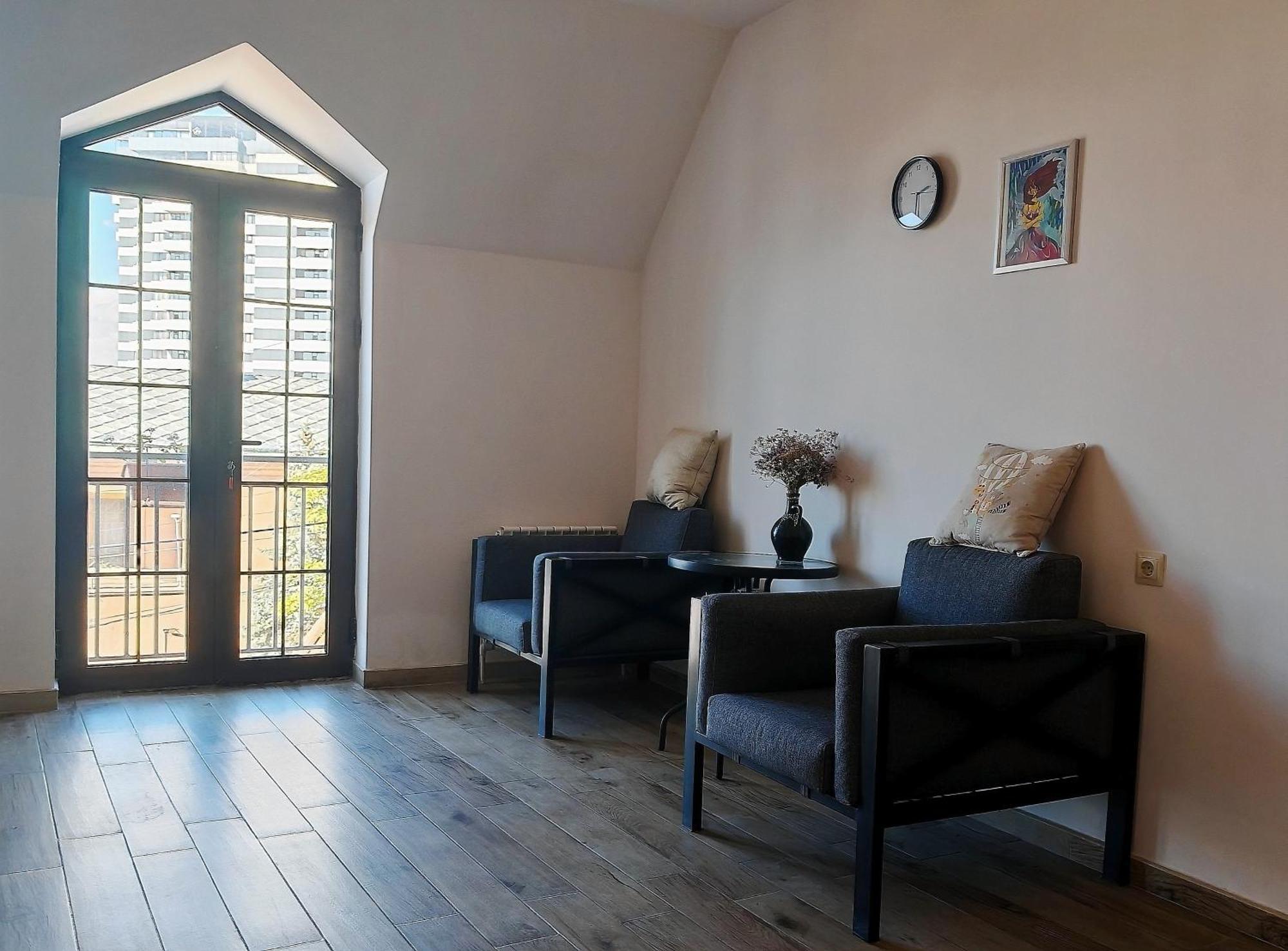Blur Inn Gallery Erywań Zewnętrze zdjęcie